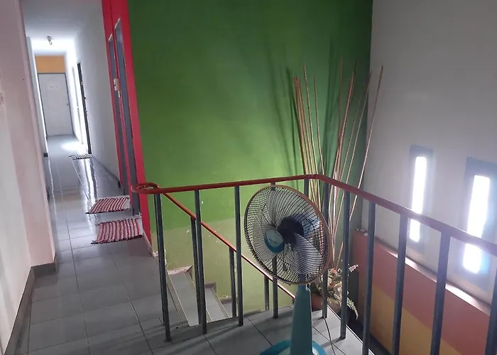 Mr. Clean Guesthouse