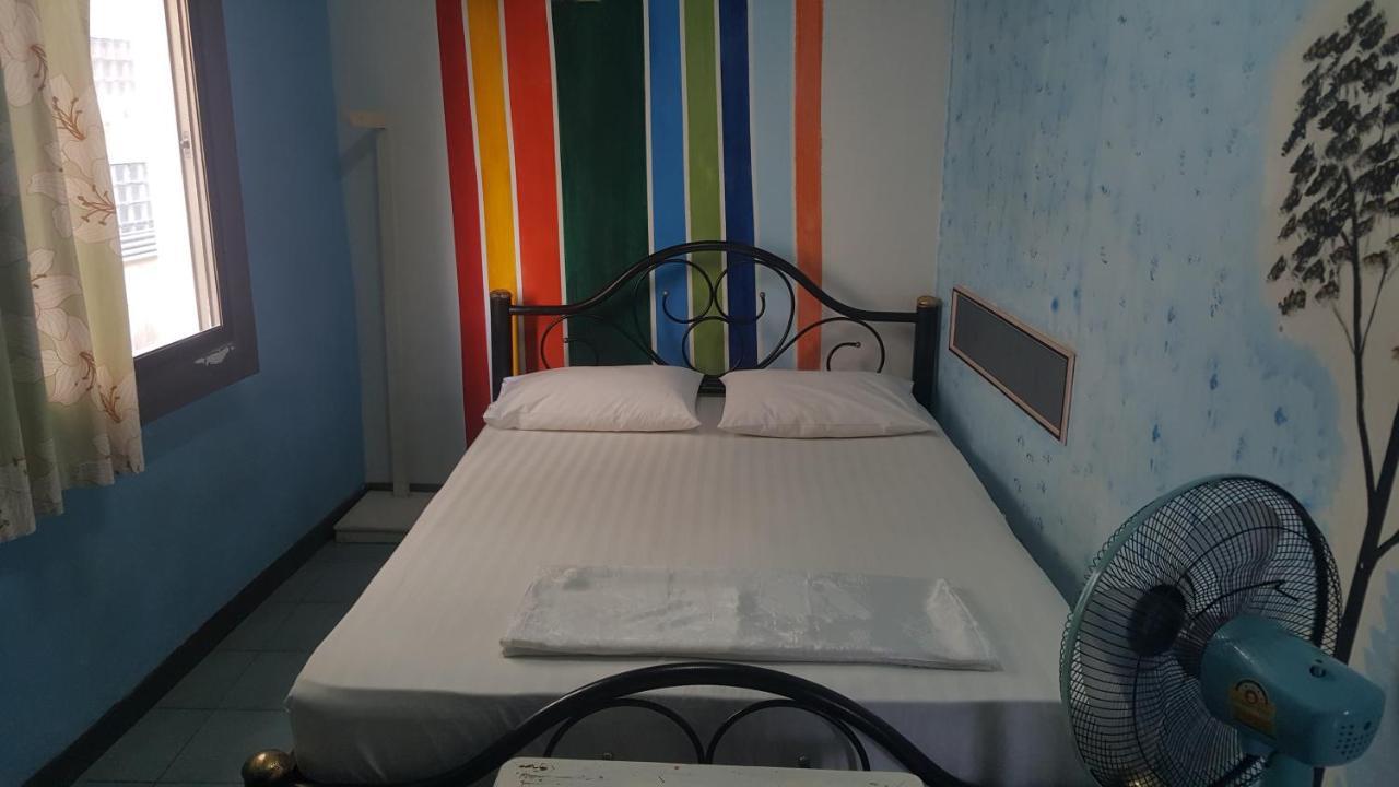 Rumah tetamu Mr. Clean